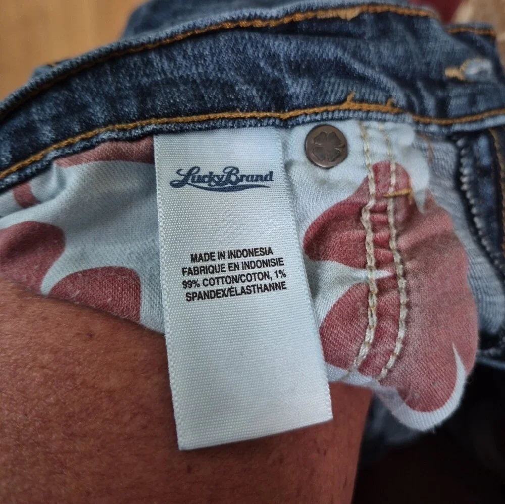 Lucky Brand versatile midwash